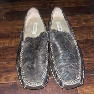 Steve Madden distressed loafers ⭐️